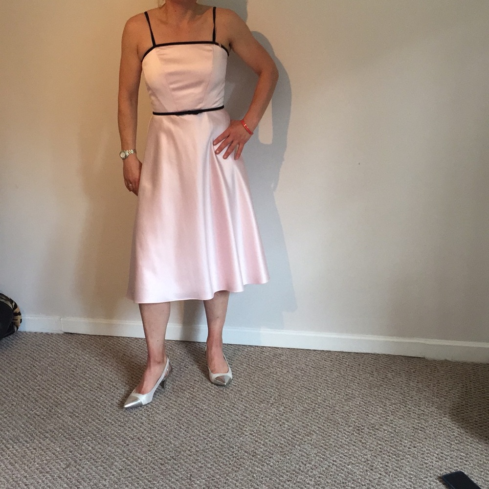 Dress - Picture 4 of 6